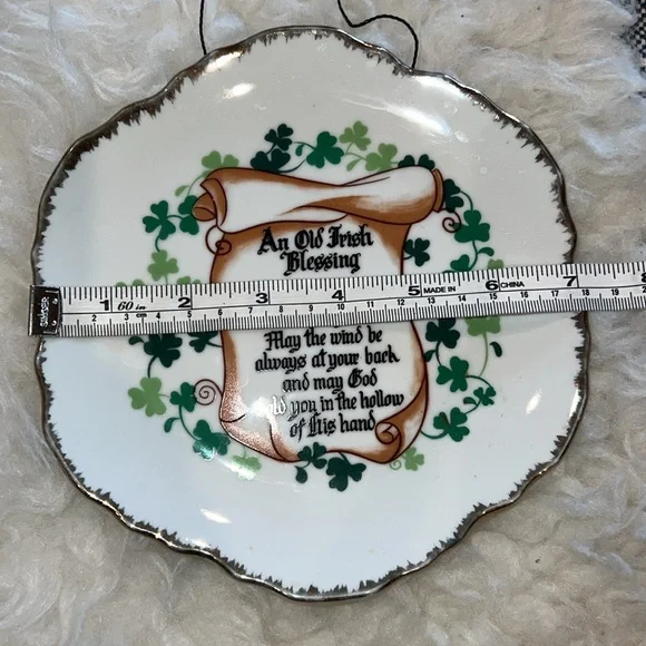 Vintage Irish Blessing Hanging Plate "May the road rise up to meet you..." - Picture 4 of 4